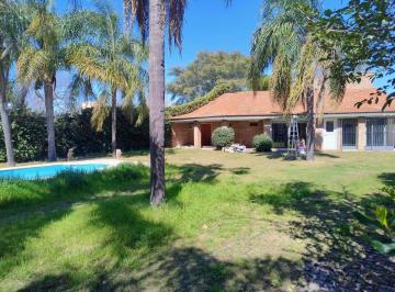 Casa de 1 ambiente, Córdoba · Villa Belgrano. Alquilo Casa de 3 Dorm., 3 Baños, Amplio Patio con Quincho y Pileta.