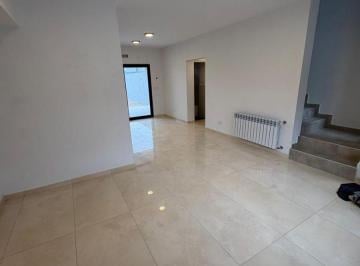 Casa de 6 ambientes, Córdoba · Amplio Duplex Estrenar Docta Boulevard 3 Dor 3 Baños