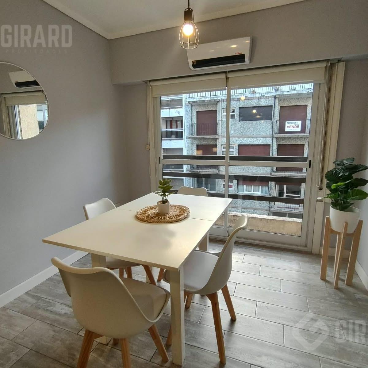 Venta de departamento de 1 ambiente en la zona de Plaza Colón