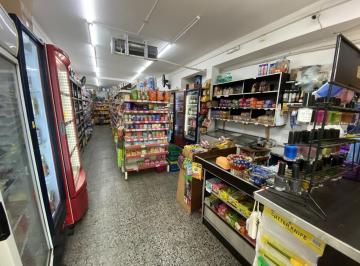 Local comercial · 76m² · 2 Ambientes · Local - Colegiales - Distrito Audiovisual. 76,31 m². Sin Expensas. Gran Oportunidad!