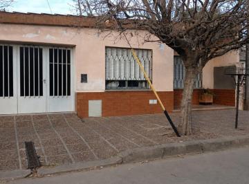 Casa · 164m² · 4 Ambientes · 1 Cochera · Venta Casa Barrio Consolata