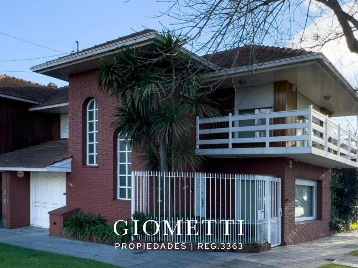 Casa en ph de 4 Ambientes en Venta – Barrio Chauvin