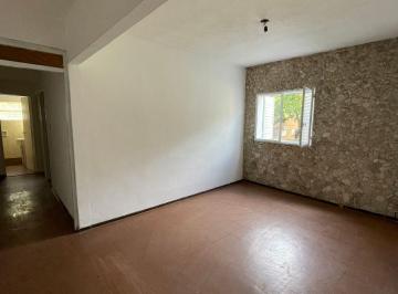 Departamento de 3 ambientes, Rosario · Primer Piso con 2 Dorm. en Excelentes Condiciones!