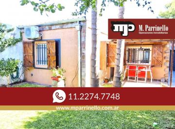Casa · 115m² · 4 Ambientes · 2 Cocheras · Casa de 4 Ambientes con Hermoso Jardín en Florida