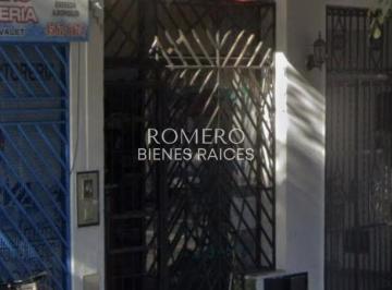 Local comercial · 37m² · Fondo de Comercio de Almacen en Villa Devoto