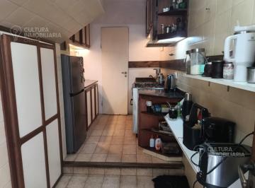 Casa · 172m² · 5 Ambientes · 1 Cochera · Venta Casa en Haedo Norte 5 Ambientes con Fondo, Pileta, Cochera