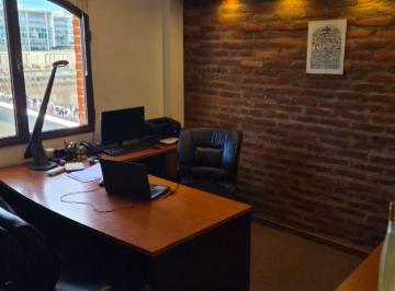 Oficina comercial de 4 ambientes, Puerto Madero · Oficinas Privadas en Puerto Madero – Vista Al Dique y Puente de La Mujer.