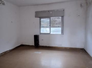 Casa de 4 ambientes, Córdoba · Hermosa Propiedad a Reciclar con Gran Potencial