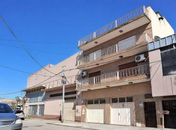 Departamento · 78m² · 4 Ambientes · 1 Cochera · Venta Departamento en PH 4 Amb. Cochera Quilmes E.