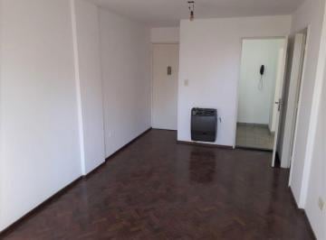 Departamento de 4 ambientes, Rosario · Alquiler - Departamento - 2 Dorm. + Comodin - Balcarce 1500, Piso 2º