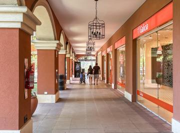 Local comercial · 60m² · 1 Ambiente · Local en Pueblo Caamaño Venta
