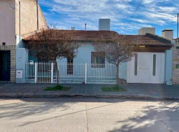 Casa · 95m² · 4 Ambientes · 1 Cochera · Casa en Venta Dos Dorm. en B° Don Carlos