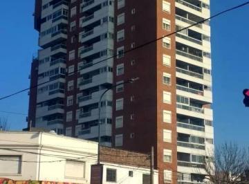 Departamento · 38m² · 2 Ambientes · 1 Cochera · Departamento 2 Amb con Espectacular Vista Al Rio