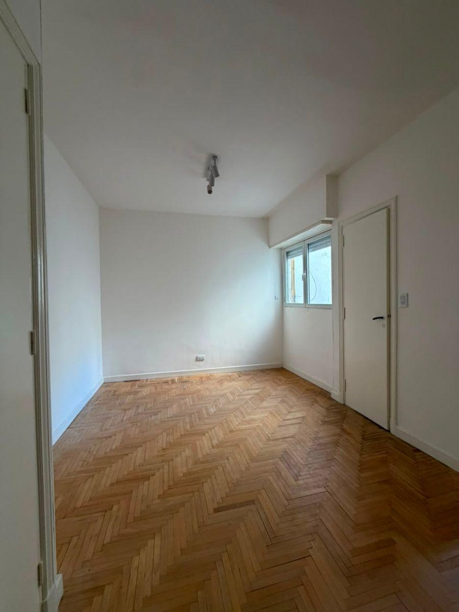Monoambiente reciclado a metros del mar, 20m² — Centro