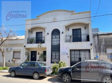 Casa · 90m² · 6 Ambientes · 1 Cochera · Casa Multifuncional en 9 de Julio 338, Cañuelas