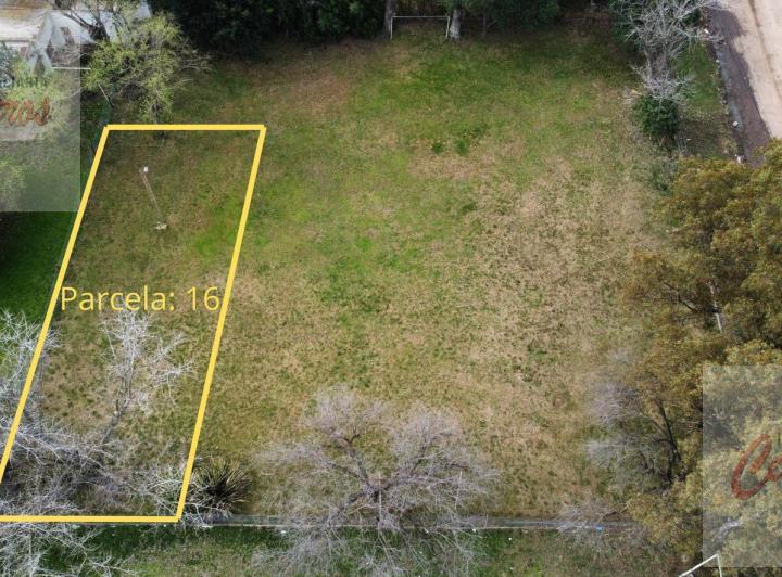 Terreno · 300m²