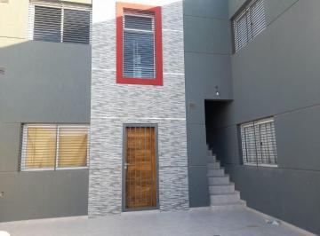 Departamento de 5 ambientes, Jesús Nazareno · Departamento en Venta C/ Cochera en Jesús Nazareno