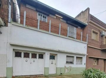 Casa · 120m² · 4 Ambientes · 1 Cochera · Casa Para Dos Familias en Lote Propio!