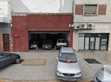 Local comercial · 147m² · Amplio Local Comercial en Alquiler en Lo Mejor de Boedo - Sin Expensas
