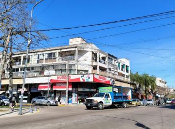 Departamento · 75m² · 3 Ambientes · Departamento 3 Ambientes con Terraza Propia en Hurlingham - Frente a La Estacion