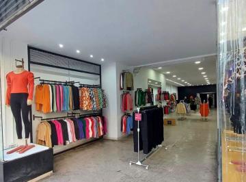 Local comercial , Once · Local Comercial de 175 m² en Alquiler en Once