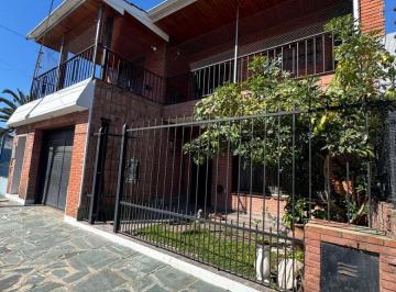 Casa de 6 ambientes, Lomas de Zamora · Casa en 2 Plantas de 6 Ambientes
