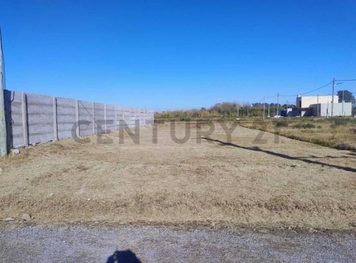 Terreno · 325m²