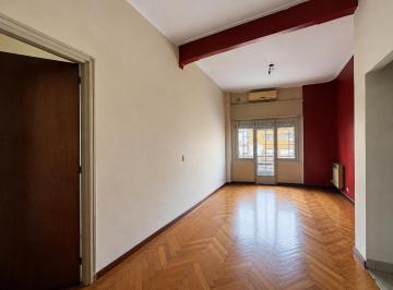 Departamento · 92m² · 4 Ambientes · Venta de Departamento 4 Ambientes con Dependencia en Caballito