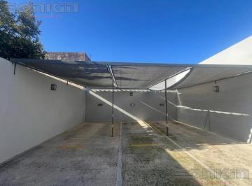 Garage · 12m² · Cochera en Venta - Zona Munro - a 2 Cuadras del Centro Comercial.