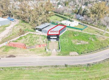 Depósito · 350m² · Depósito en Alquiler en Francisco Álvarez, Moreno