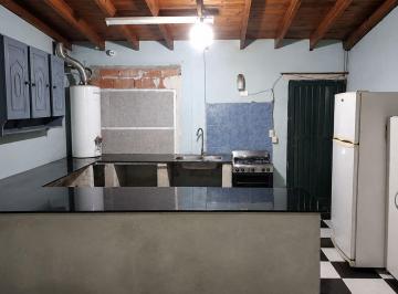 Casa · 120m² · 3 Ambientes · 1 Cochera · Casa en Venta Moreno + Garaje + 2 Deptos 1 Piso + Local