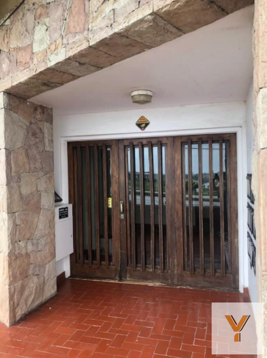 Departamento de 2 Dormitorios 2 Baños en venta