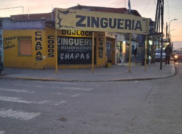 Local comercial · 60m² · Local en Alquiler Esquina José C Paz con Depósito