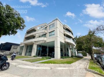 Local comercial · 132m² · 1 Cochera · Alquiler Local Esquina - Av Libertador y Aristóbulo del Valle - Martínez