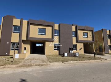 Casa · 120m² · 3 Ambientes · 1 Cochera · Alquiler Duplex a Estrenar 3 Dorm. Docta