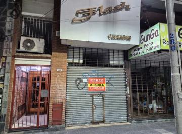 Local comercial , Avellaneda · Local en Alquiler Sobre Calle Las Flores Al 200