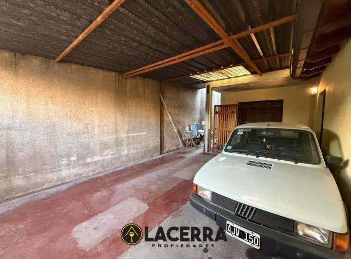 Casa · 200m² · 3 Ambientes · 1 Cochera