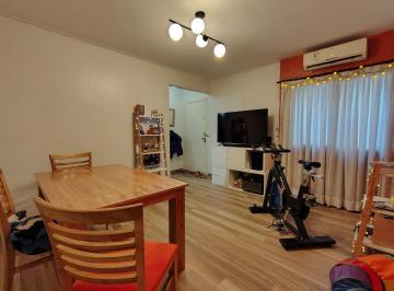 Departamento · 59m² · 3 Ambientes · Venta 3 Amb con Balcón Olavarría 500, La Boca