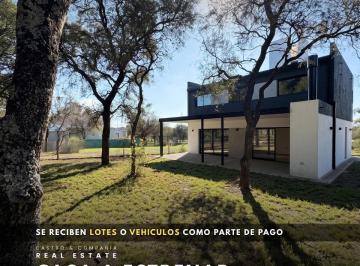 Casa · 190m² · 7 Ambientes · 1 Cochera · Venta Casa a Estrenar de 3 Dorm. en Barrio Privado Valle del Golf – Malagueño