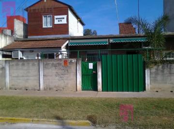 PH · 127m² · 2 Ambientes · Casa en Venta en Florencio Varela