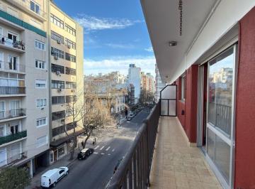 Departamento · 57m² · 2 Ambientes · Departamento - Balcón - Frente - Centro