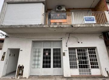 PH · 140m² · 3 Ambientes · PH en Venta Distribuido en Dos Plantas en Carapachay