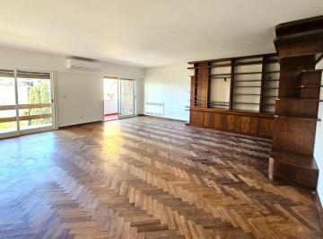Departamento · 118m² · 5 Ambientes · 1 Cochera · Excelente Semipiso con Vistas Abiertas en El Centro de San Isidro - Super Luminoso!