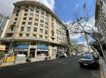 Oficina comercial · 215m² · Oficina en Alquiler - Obelisco
