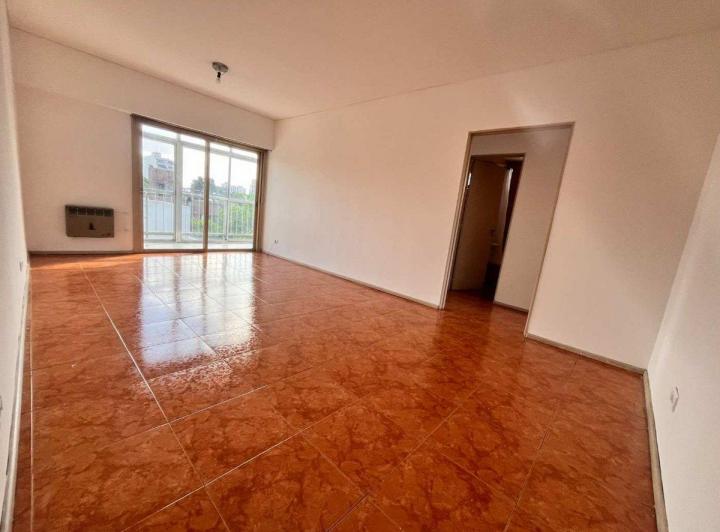 Venta 3 Ambientes Luminoso C/ Balcon Santa Rita