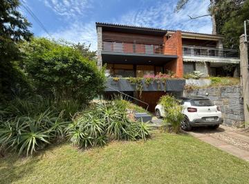 Casa · 200m² · 5 Ambientes · 1 Cochera · Casa Boketto - Parada 9