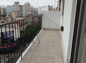 Departamento de 3 ambientes, San Cristobal · 3 Amb. C/balcón, Todo Sol! - Av San Juan Al 1900