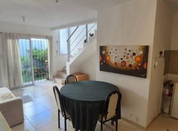 Casa · 86m² · 4 Ambientes · 1 Cochera · Duplex en Venta 2 Dorm en Los Algarrobos Housing