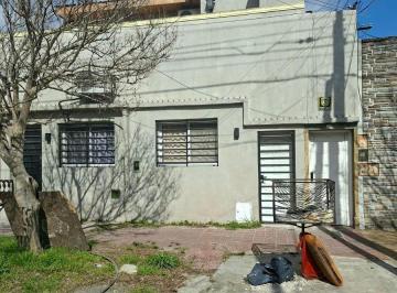 PH de 3 ambientes, Lanús · Depto T/casa Interno