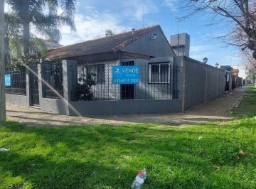 Casa de 4 ambientes, Morón · Oportunidad!casa de 4 Ambientes, Jardín Patio, Coch Descub, Terraza y Parrilla